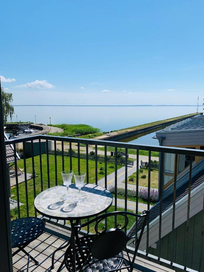 Lagoon Attic Apartment Pervalka Exterior foto